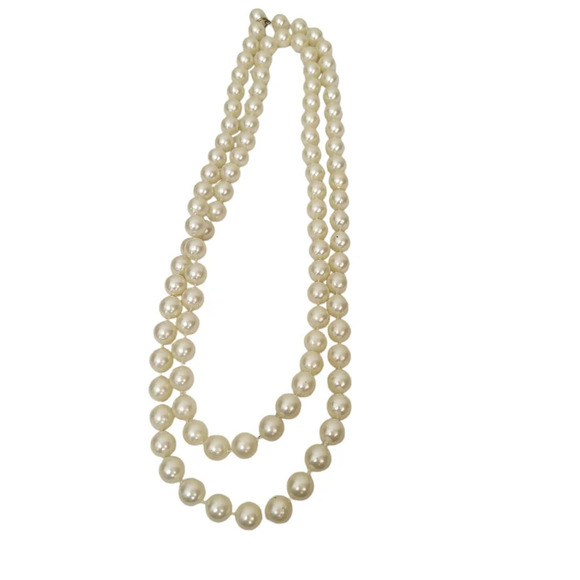 Faux Pearl Statement Pearl - Picture 2 of 2